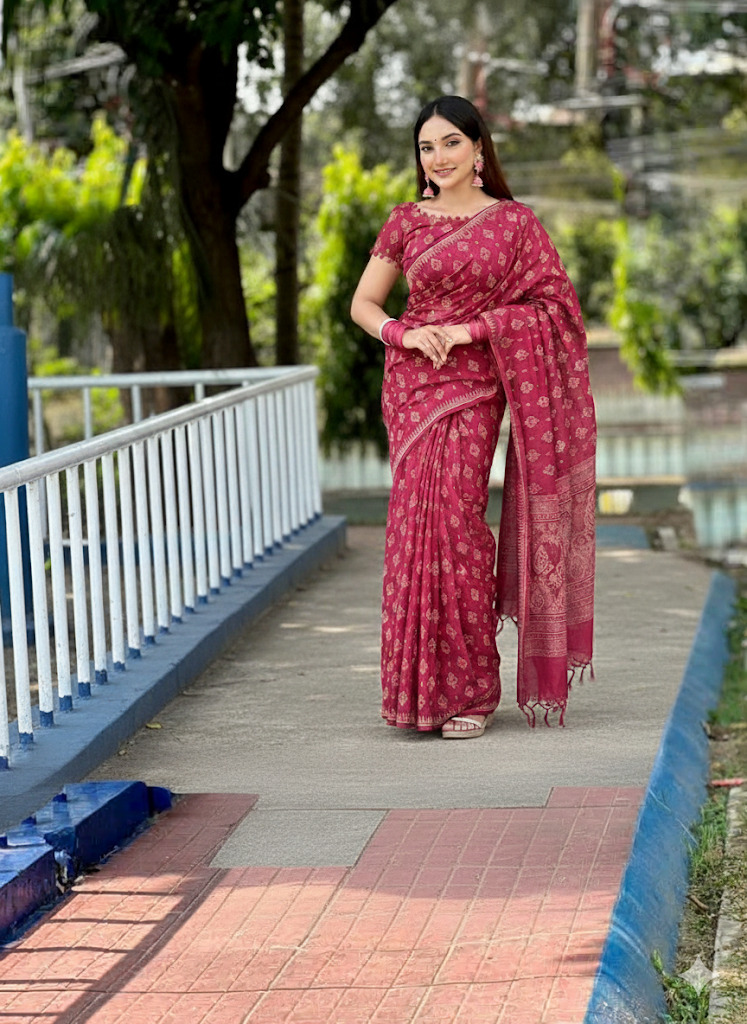 Arong Cotton Sharee with a blouse piece.